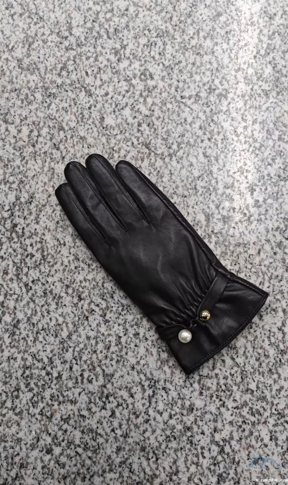 黑色皮手套.jpg
