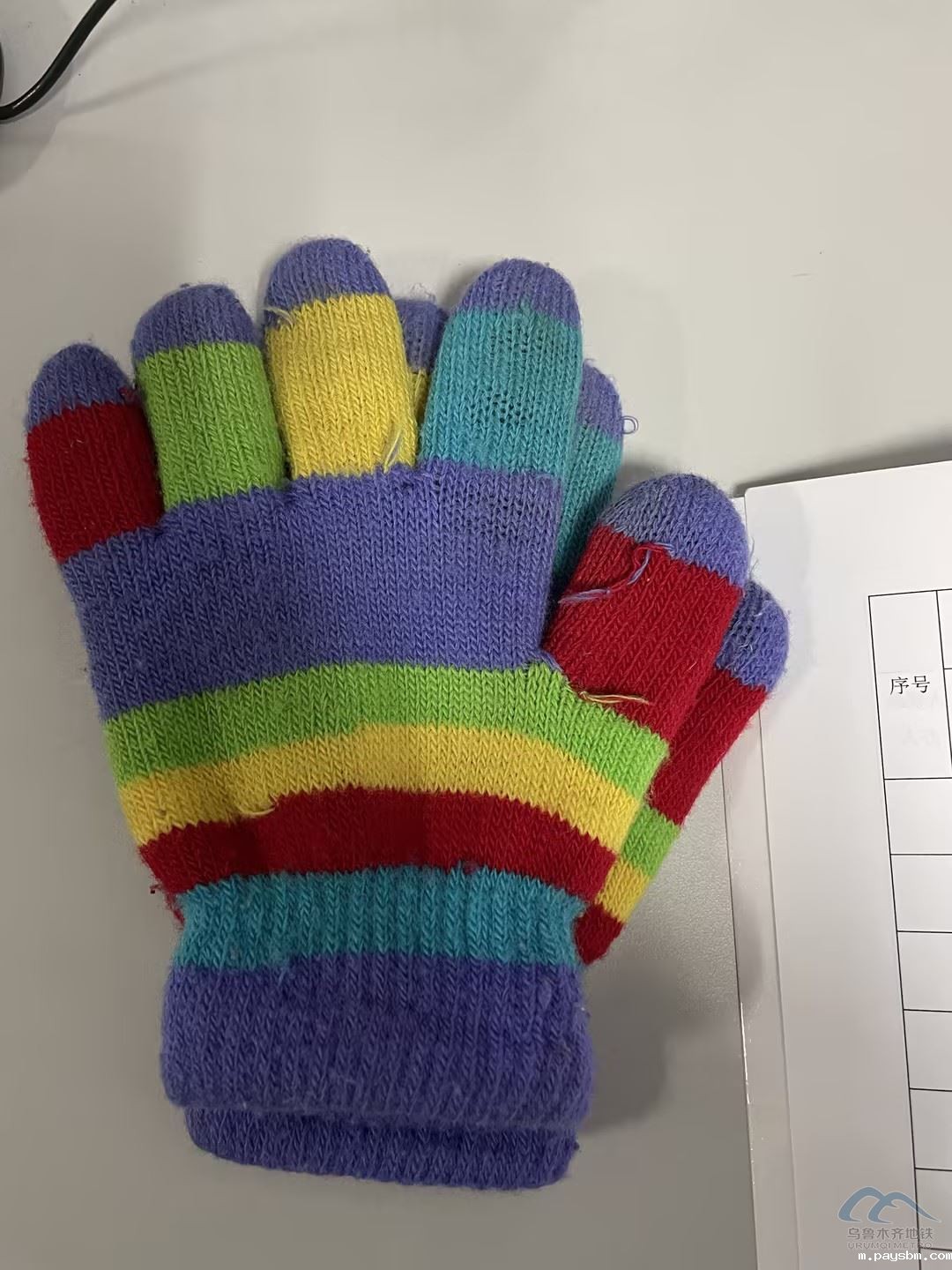 彩色手套.jpg